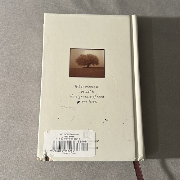 Grace For The Moment Volume 1 MaxLucado - Picture 2 of 8